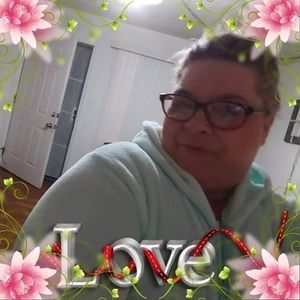 Meet your Posher, Paula